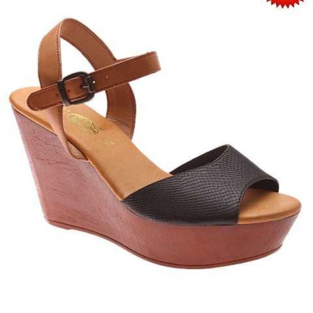 Rue 21 brown and black sandal wedges